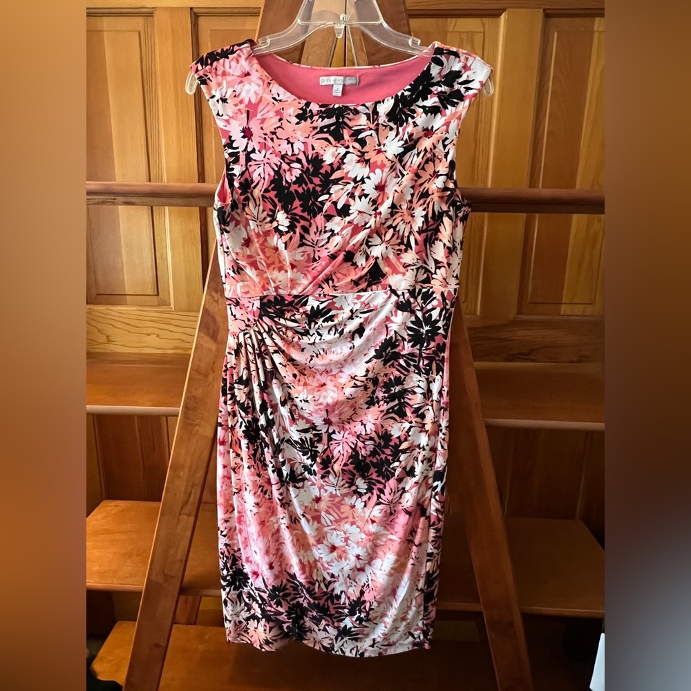 Signature Sadie Pink Floral Ruched Sheath Dress | Size 4